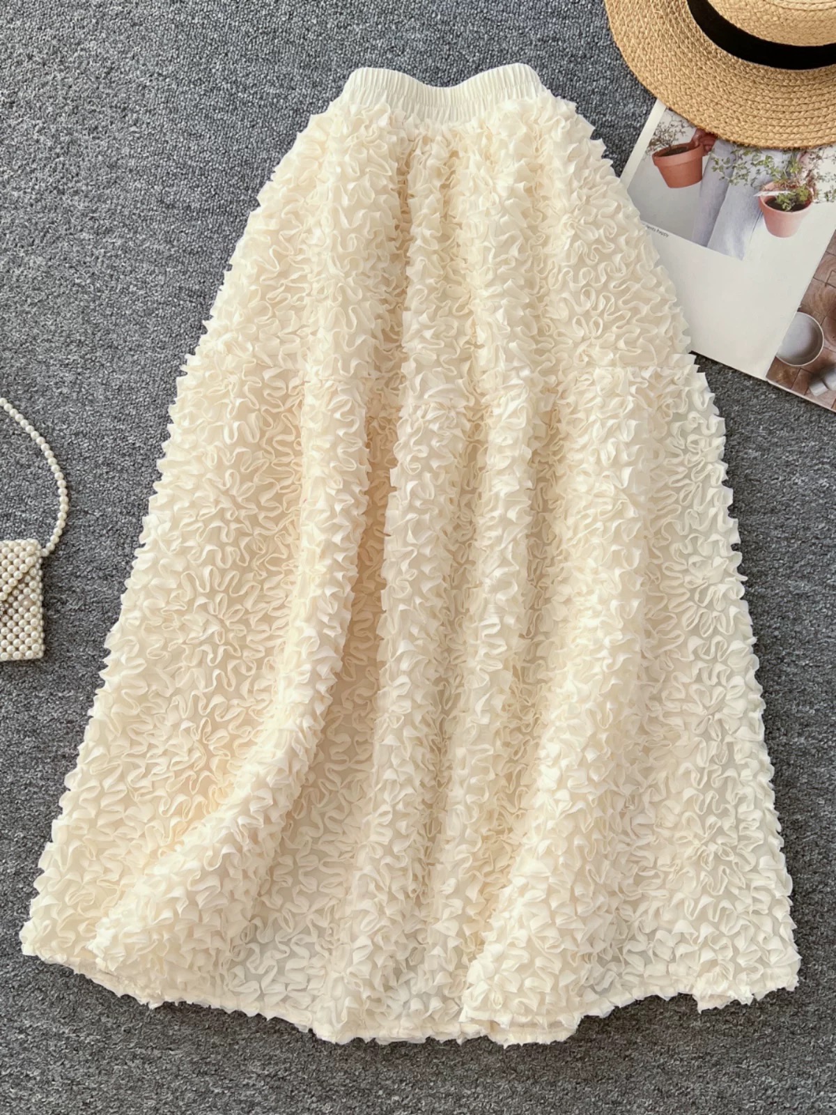 Not settling for less skirt FS111 images